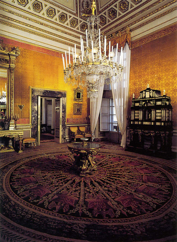 Monumental Apartments In Pitti Palace Florence